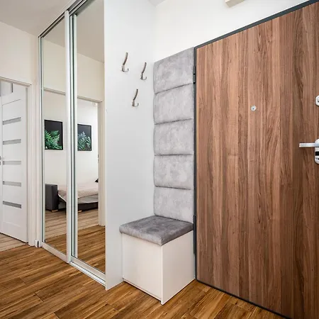 Kasprzaka 29c Two Separate Bedroom Free Garage By Perfect Apartment