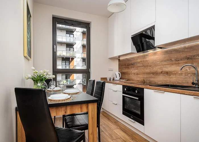 Kasprzaka 29c Two Separate Bedroom Free Garage By Perfect Apartment