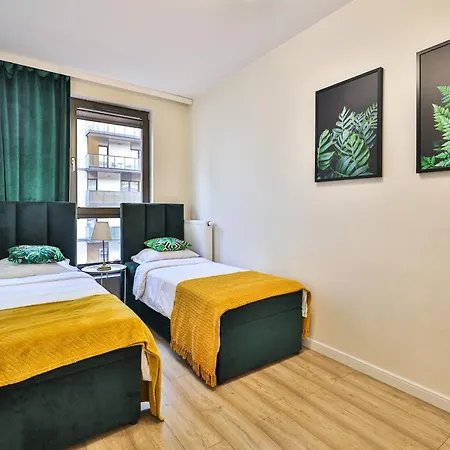 Kasprzaka 29c Two Separate Bedroom Free Garage By Perfect 바르샤바